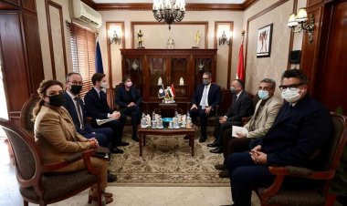 وزير السياحة يلتقي رئيس متحف اللوفر لبحث سبل التعاون