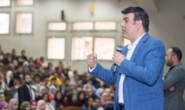 ريشى مالهورتا: التعليم بالجامعات لا يلبي احتياجات سوق العمل