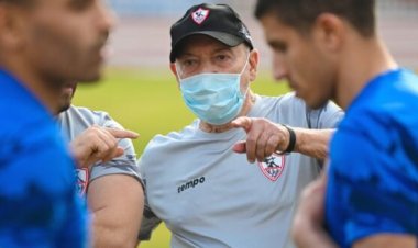فيريرا يتدخل لحل أزمة ثلاثي الزمالك مع مرتضى منصور