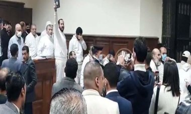 وصول حسن راتب وآخرين لحضور محاكمتهم في قضية «الآثار الكبرى»