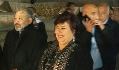 صور | «إيناس عبد الدايم» تفتتح أول مهرجان للموسيقى والغناء في معبد أبيدوس بسوهاج