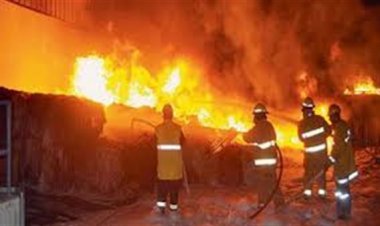 اندلاع حريق بعقار من 3 طوابق بمنطقة أطلس بحلوان