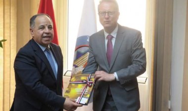 المالية: مخزون القمح يكفي مصر حتى نهاية 2022