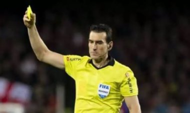 «مونويرا» حكمًا لـ «كلاسيكو الأرض» بالدوري الإسباني  