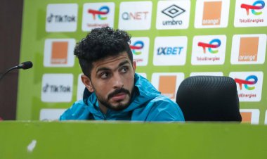 أيمن أشرف: مباراة المريخ صعبة.. والأهلي قادر على حسم التأهل