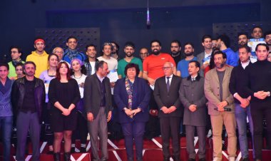 وزيرة الثقافة ومحافظ بورسعيد يسلمان شهادات تخرج الدفعة الثانية من «ابدأ حلمك 2»