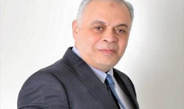 خاصI تفاصيل أزمة مسلسل «حد فاصل».. أشرف زكي ومحافظ القاهرة يتدخلان لحلها