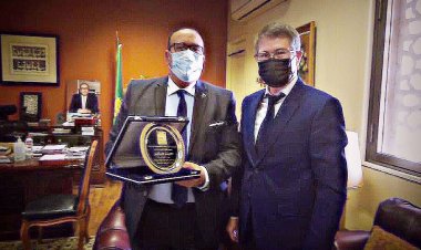 مراد جاتين يلتقي رئيس الجامعة المصرية الروسية