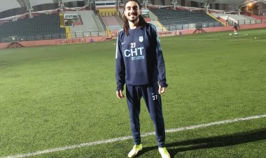 «كريم أبوعميرة».. لاعب شاب يبدأ تجربة صلاح الاحترافية ويحلم بتحقيق إنجازه