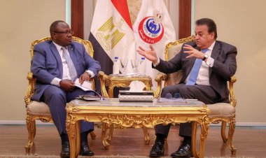 القائم بأعمال وزير الصحة يستقبل سفير دولة زامبيا لبحث سبل التعاون