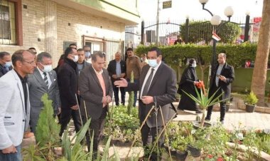 محافظ البحيرة يتفقد معرض الزهور الثاني بكفر الدوار