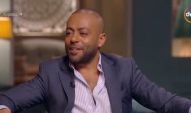 تامر عاشور: «بيطلب مني أغاني حزينة في الأفراح»