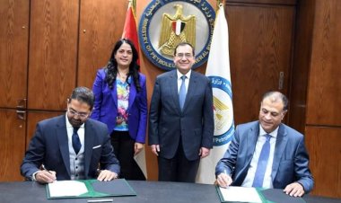 وزير البترول يشهد توقيع عقد مشروع التحول الرقمى في أبوقير للأسمدة مع شركة SAP 