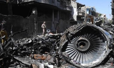 عاجل..تحطم طائرة تابعة للقوات الجوية الباكستانية ومصرع قائديها شمال غربي البلاد