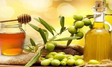 7 وصفات طبيعية للحصول على شعر صحي وناعم