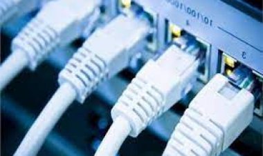 ضبط شبكة لتوزيع خدمات الإنترنت بدون ترخيص داخل شقة بالبساتين 