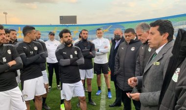 «السيدة العجوز» تغري محمد صلاح بـ 400 ألف جنيه إسترليني أسبوعيا