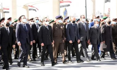 عاجل.. السيسي يتقدم الجنازة العسكرية للفريق عبد رب النبي حافظ والفريق فخري عبد المنعم خليل