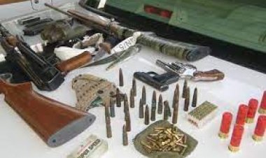 ضبط شخصين لحيازتهما «أسلحة وذخائر ومخدرات» بالقاهرة