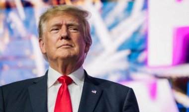 دونالد ترامب: على الولايات المتحدة تهديد روسيا بغواصات نووية