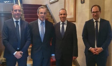 سفير مصر في بروكسل يستقبل أعضاء البرلمان الأوروبي والبلجيكي لبحث التعاون الاقتصادي والسياسي