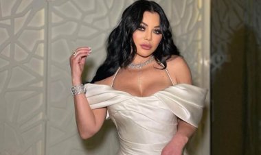 أهديها لكل امرأة تهتم بنفسها.. هيفاء وهبي تفوز بجائزة «أيقونة الموضة» بحفل «EMI Gala»