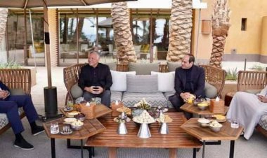 الرئيس السيسى يلتقى عاهل الأردن وبن زايد والكاظمى فى العقبة