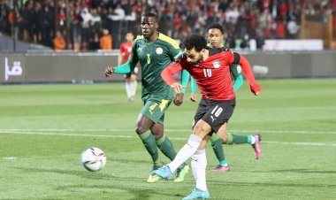 انتهاء الشوط الأول بتقدم مصر أمام السنغال بهدف نظيف