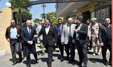 وفد لجنة النقل بـ«النواب» يتفقد مشروعات الطرق في الأقصر