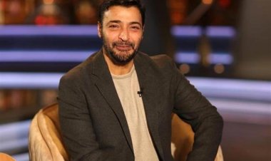 الفنان حميد الشاعري يُعلن وفاة شقيقه «محمد»