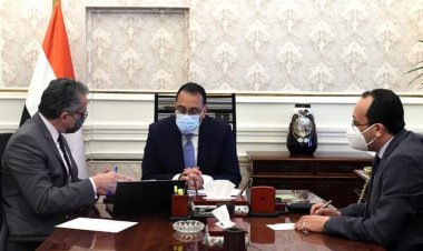 رئيس الوزراء يتابع حركة السياحة الوافدة إلى مصر