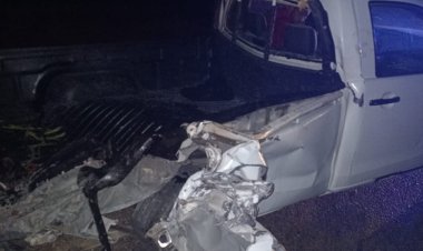 بالصور...تصادم سيارة تريلا بأخرى نصف نقل بطريق الواحات البحرية بالجيزة