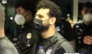 جماهيرالسنغال تهاجم «صلاح» بالسباب فور خروجه من مطار داكار