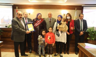 محافظ الجيزة يكرم الأمهات المثاليات على مستوى المحافظة