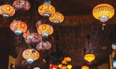 في رمضان.. مد فترة فتح المحلات والمقاهي والمطاعم حتى الثانية فجرا