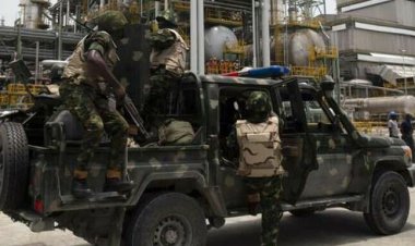 تفاصيل تفجير قطار يحمل 980 راكبا في نيجيريا.. على يد جماعة مسلحة