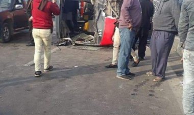 كثافة مرورية بطريق المطار في النزهة إثر انقلاب أتوبيس