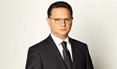 الإعلامي شريف عامر  يعلن وفاة والدته: «رحلت في أحب الأيام إلى قلبها»