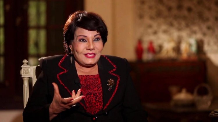فيديو| فردوس عبد الحميد: «بمسح لجوزي الجزمة وبحط رجله في ميه وملح»