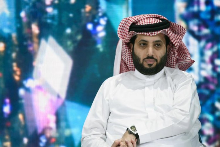 تركي آل الشيخ: «الشوق شيء وعزة النفس أشياء»