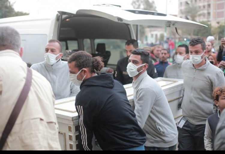 بحضور «نجوم الفن».. تشييع جنازة زكي فطين عبد الوهاب  من مسجد السيدة نفيسة