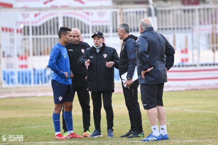 فيريرا يطالب لاعبي الزمالك بمواصلة الانتصارات لحسم الدوري