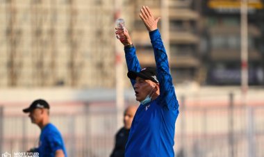 «فيريرا» يعالج أخطاء الماضي ويطالب اللاعبين بالفوز