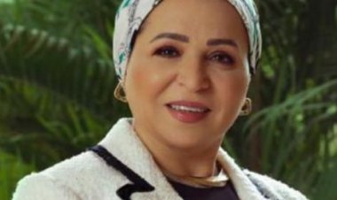 فلنشاركهم فرحتهم.. انتصار السيسي تهنئ أيتام مصر بعيدهم