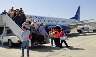 بأجواء رمضانية.. مطار مرسى علم يستقبل رحلات أوربية دولية