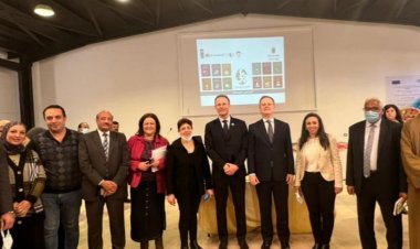 سفير بريطانيا يزور أنشطة برنامج «وعي» للتنمية المجتمعية بالمنيا