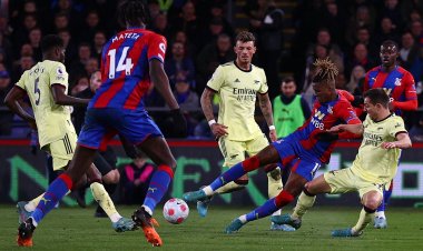 كريستال بالاس يكتسح أرسنال بثلاثية في الدوري الإنجليزي