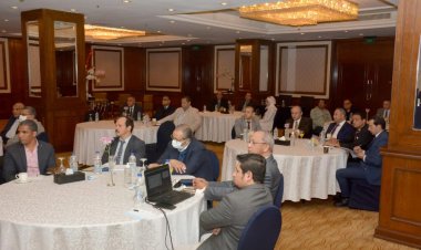 «السياحة والآثار» تنظم ورشة عمل لمناقشة تطوير جودة الخدمات بالمنشآت الفندقية والسياحية