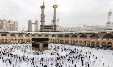 تخصيص 100 باب بالمسجد الحرام لتنظيم دخول المعتمرين