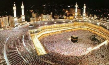 تزامنًا مع تدفق المصلين والمعتمرين.. تزويد المسجد الحرام بـ 20 ألف نسخة من المصحف الشريف